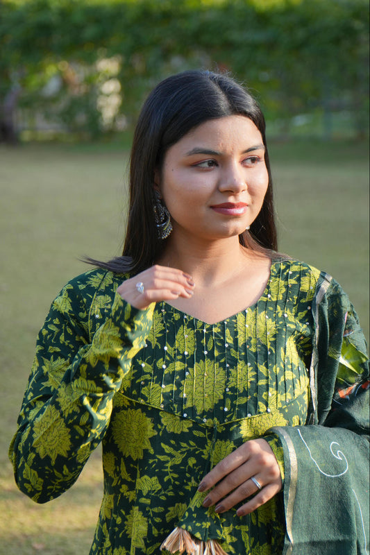 Hariyali Noor Suit Set