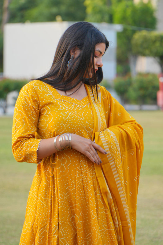 Kanak Leher Anarkali Suit Set