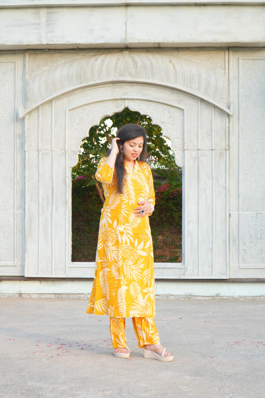 Sunehri Noor kurta set