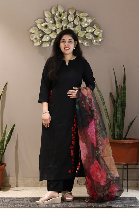 Shyam Noor Suit Set
